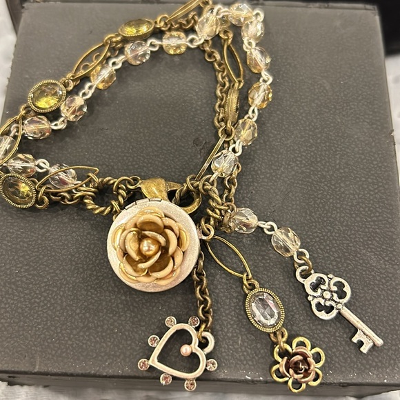 Vintage Rose Charm &Locket Bracelet,NWT - Picture 5 of 5
